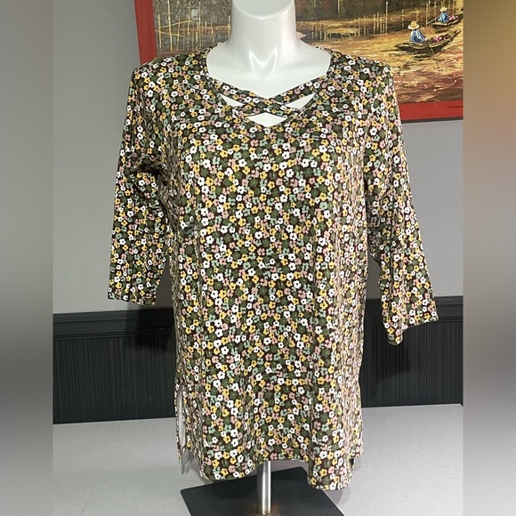 Kim & Cami Tops - Kim & Cami Blouse SZ - 1X